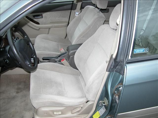 2002 Subaru Outback SW2