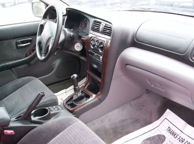 2003 Subaru Outback 143.5 LTZ