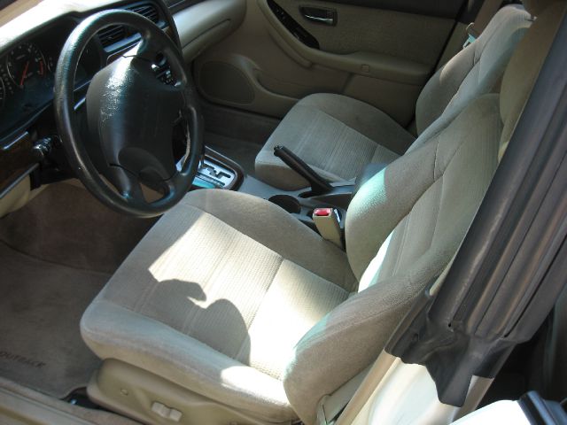 2003 Subaru Outback 143.5 LTZ