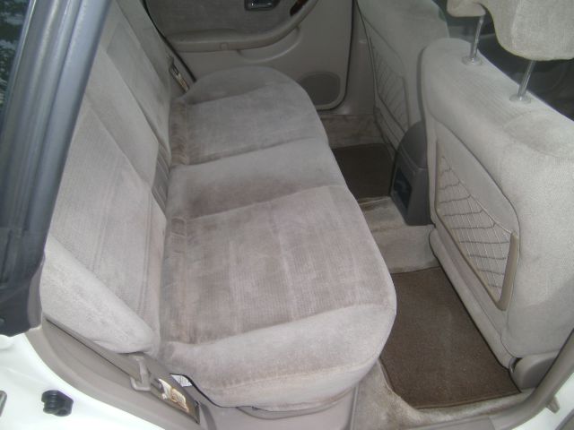 2003 Subaru Outback 143.5 LTZ