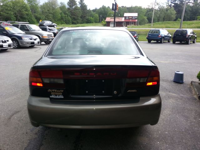 2003 Subaru Outback 4dr Sdn GXE Auto