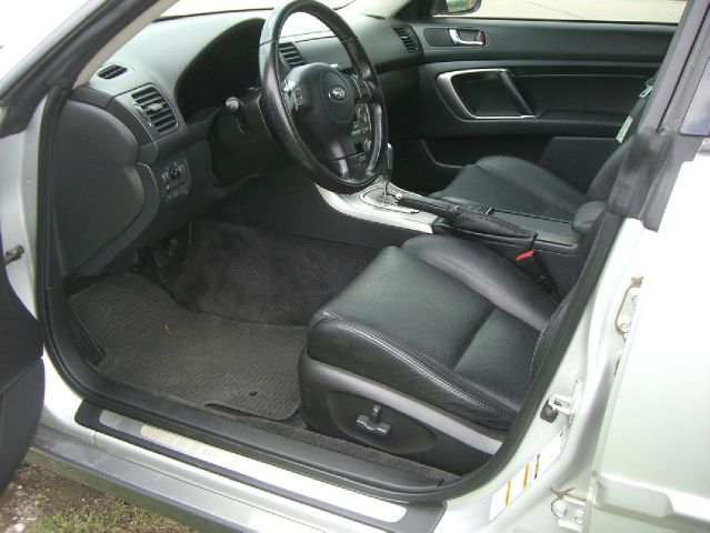 2005 Subaru Outback Reg Cab 112 WB XL