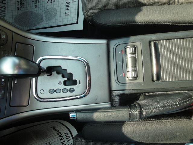 2005 Subaru Outback Sun/nav