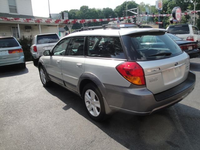 2005 Subaru Outback Sun/nav