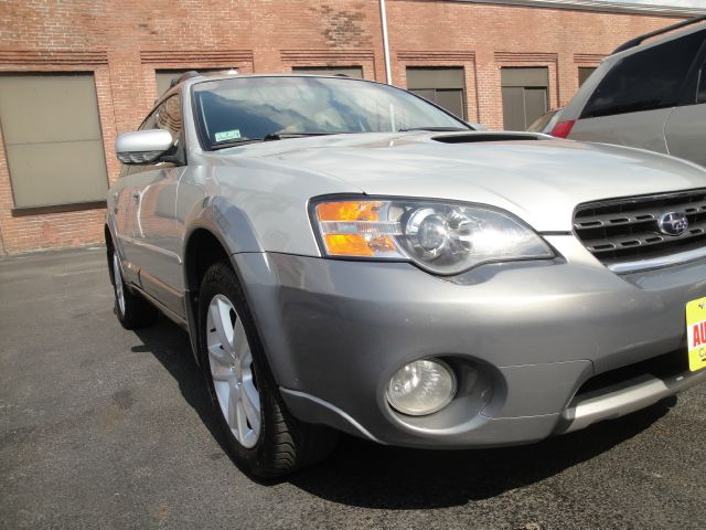 2005 Subaru Outback Sun/nav