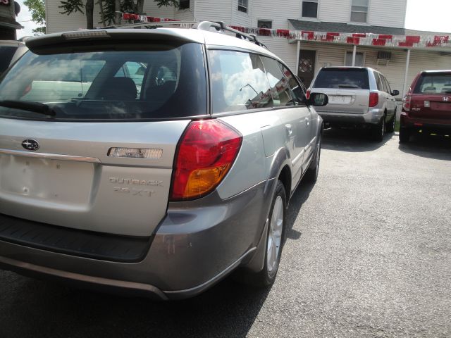 2005 Subaru Outback Sun/nav