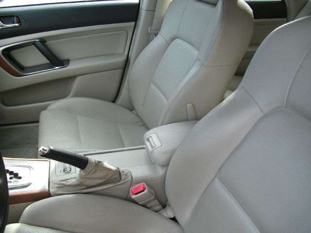 2006 Subaru Outback Reg Cab 112 WB XL