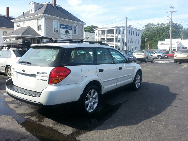 2006 Subaru Outback EX 4D Hardtop