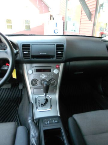 2007 Subaru Outback EX 4D Hardtop