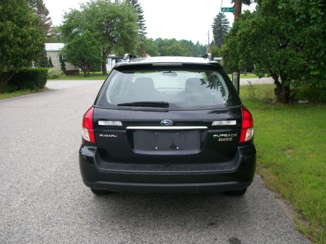 2008 Subaru Outback Reg Cab - Long Bed 4x4 At