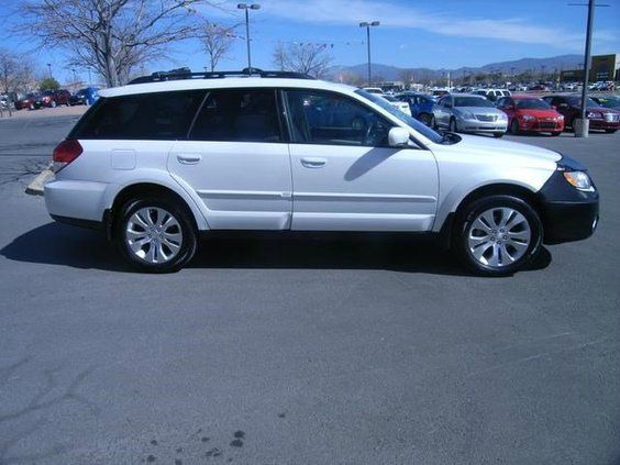2009 Subaru Outback LTZ 4X4 (marshalltown)