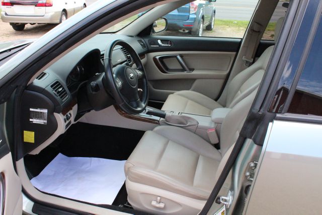 2009 Subaru Outback LTZ 4X4 (marshalltown)