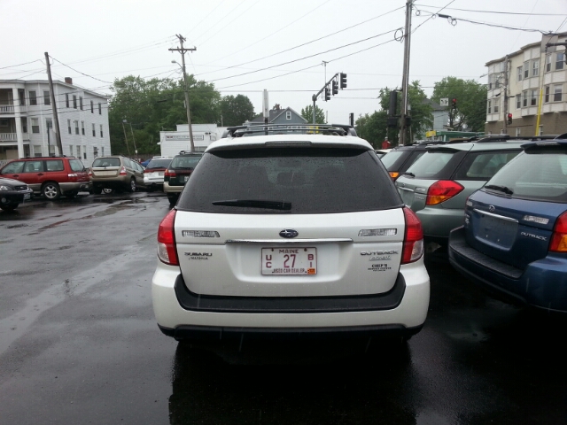 2009 Subaru Outback LTZ 4X4 (marshalltown)
