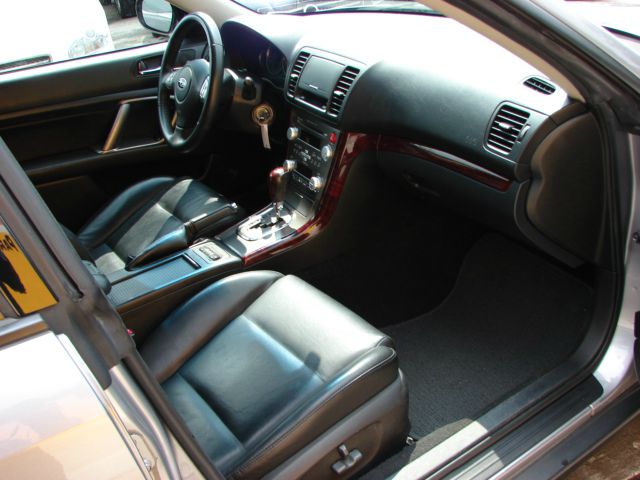 2009 Subaru Outback LTZ 4X4 (marshalltown)