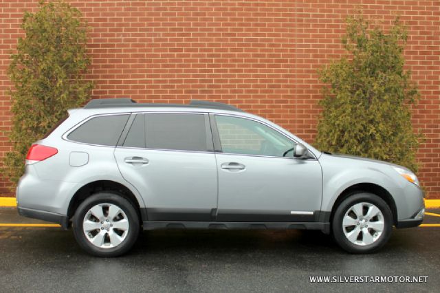2010 Subaru Outback 2.3T Sedan 4D