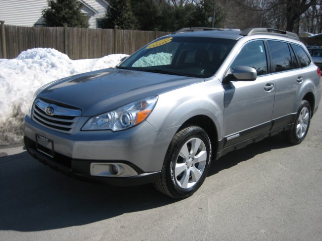 2010 Subaru Outback 2.3T Sedan 4D