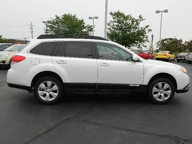 2011 Subaru Outback AWD SEL (clth)