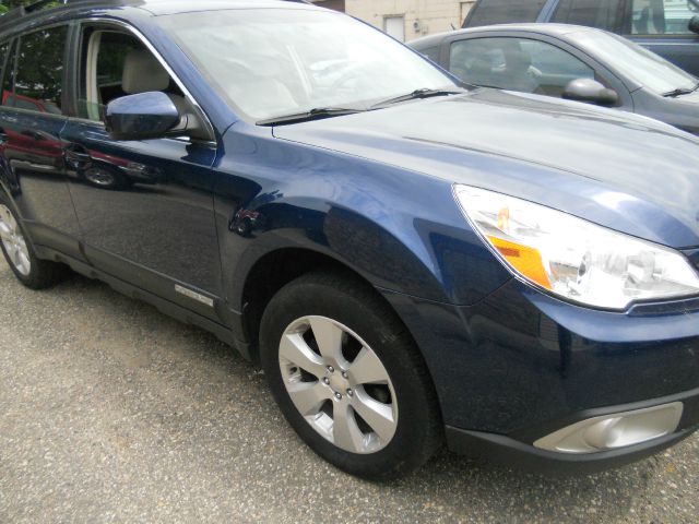 2011 Subaru Outback 2.3T Sedan 4D