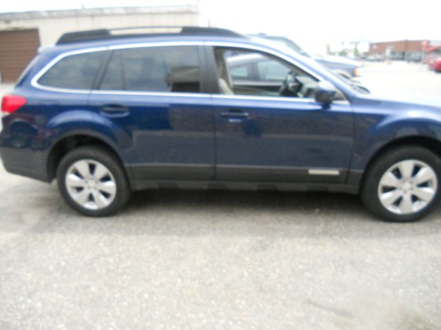 2011 Subaru Outback 2.3T Sedan 4D