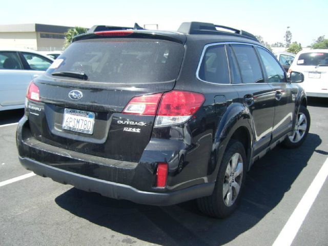 2011 Subaru Outback LTZ 4X4 (marshalltown)
