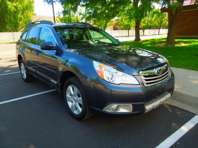 2012 Subaru Outback LTZ 4X4 (marshalltown)