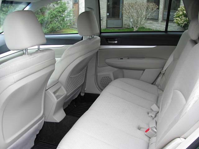 2012 Subaru Outback 4WD Crew Cab 130 LTZ