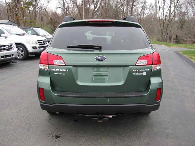 2012 Subaru Outback 4WD Crew Cab 130 LTZ
