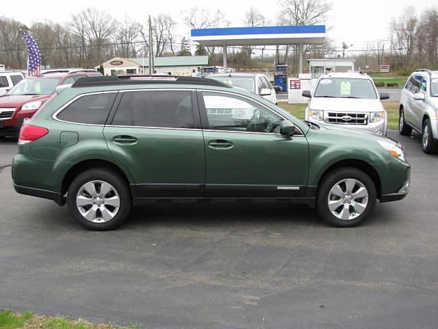 2012 Subaru Outback 4WD Crew Cab 130 LTZ