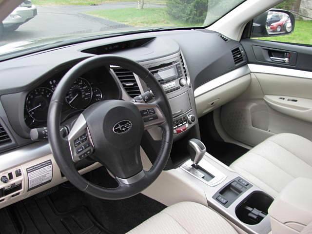 2012 Subaru Outback 4WD Crew Cab 130 LTZ