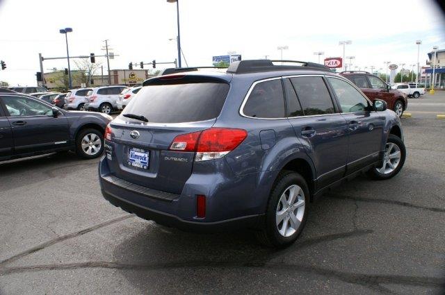 2013 Subaru Outback 2.3T Sedan 4D