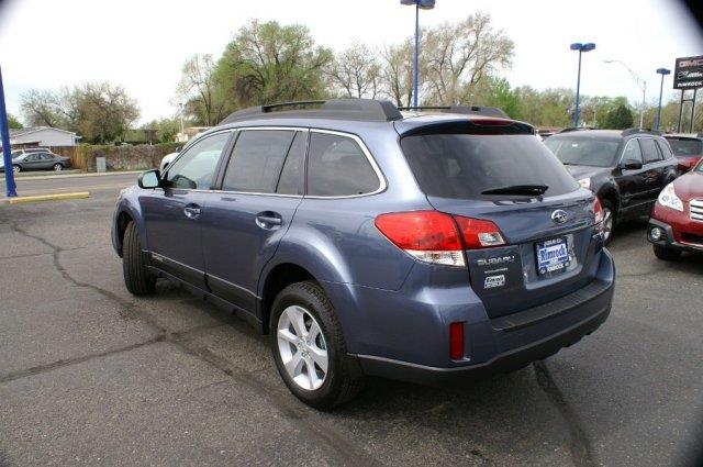 2013 Subaru Outback 2.3T Sedan 4D
