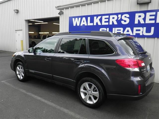 2013 Subaru Outback 2.3T Sedan 4D