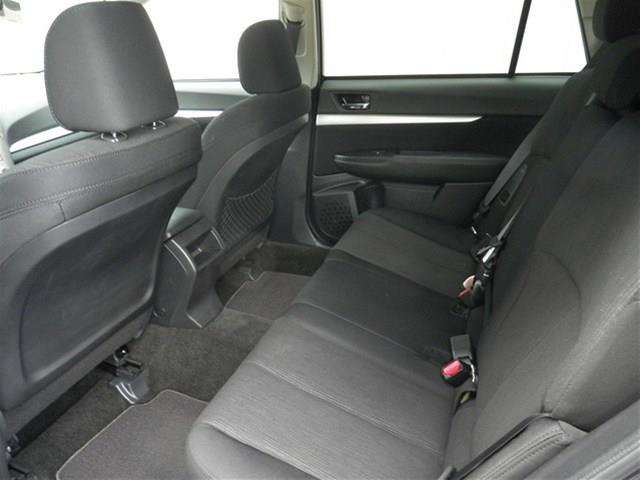 2013 Subaru Outback 2.3T Sedan 4D