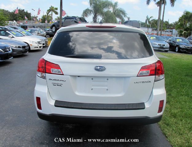 2013 Subaru Outback LTZ 4X4 (marshalltown)