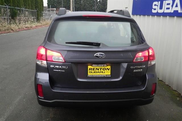 2014 Subaru Outback 2 Door