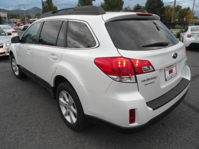 2014 Subaru Outback 2 Door