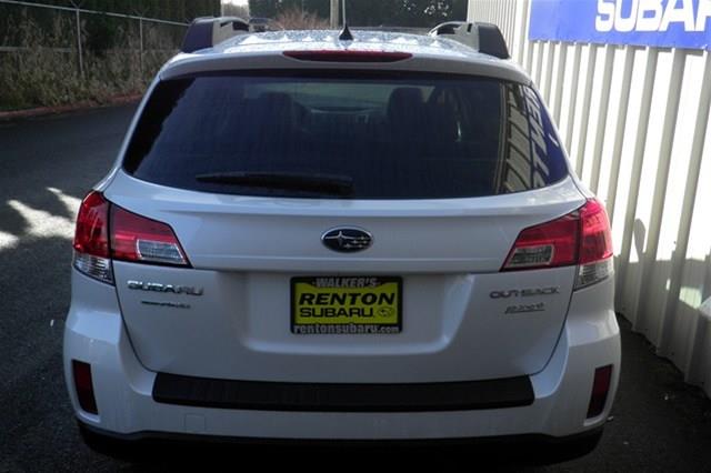 2014 Subaru Outback 2.3T Sedan 4D