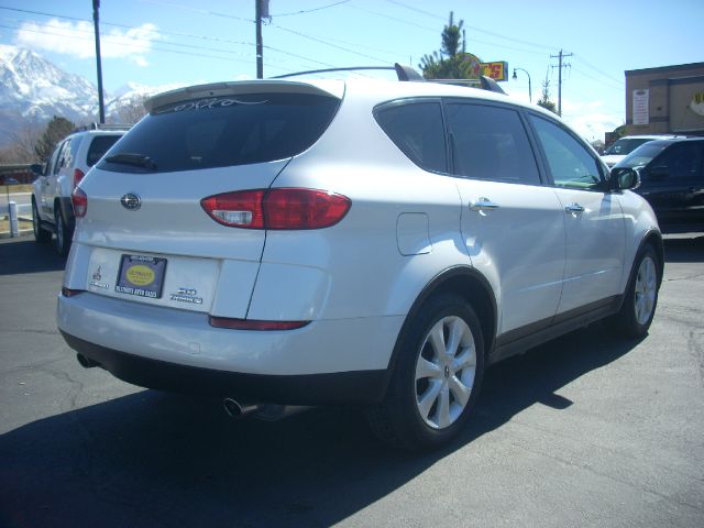 2006 Subaru Tribeca 5d Hatchback