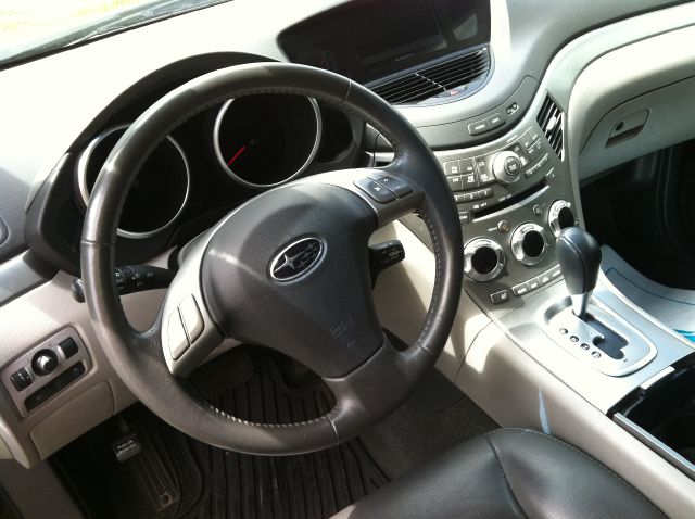 2008 Subaru Tribeca 5d Hatchback