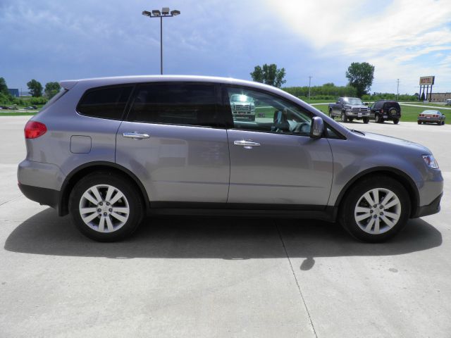 2008 Subaru Tribeca 5d Hatchback
