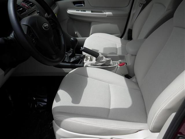 2013 Subaru XV Crosstrek Base Ext Cab Dually