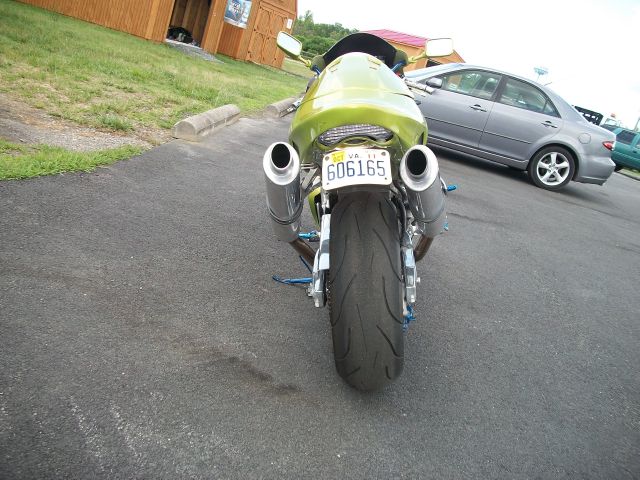 2000 Suzuki 1000 14 Box MPR