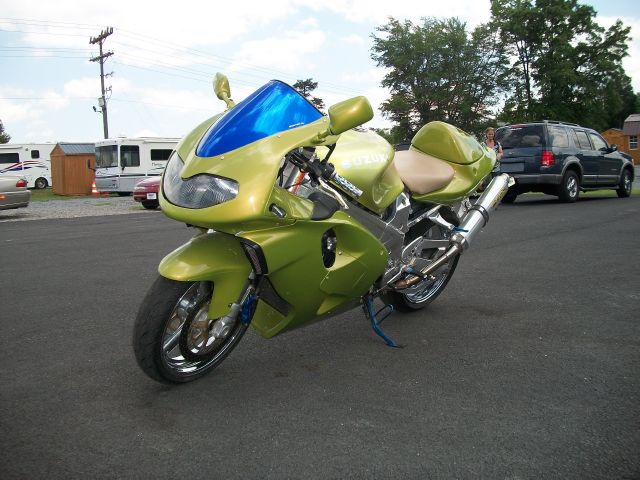 2000 Suzuki 1000 14 Box MPR