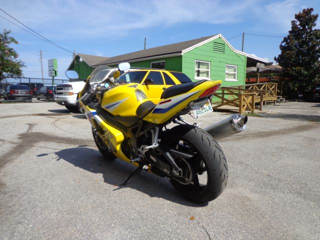 2005 Suzuki 600 Hard Top Convertible 2D