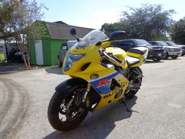 2005 Suzuki 600 Hard Top Convertible 2D