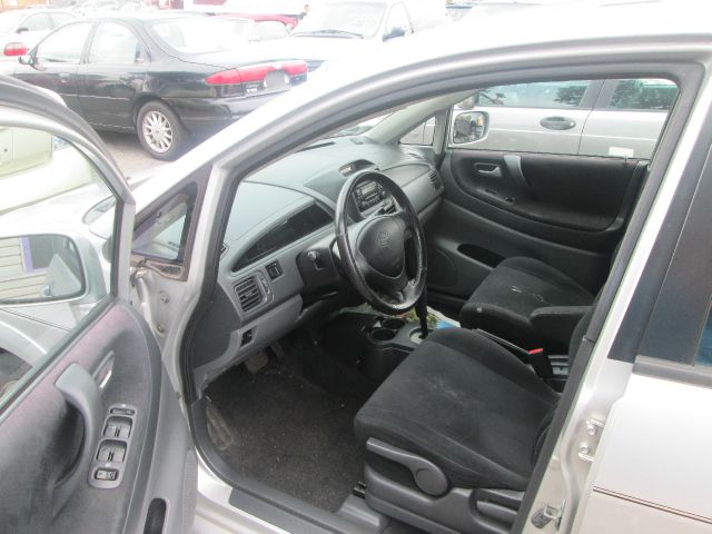 2004 Suzuki Aerio EX - DUAL Power Doors
