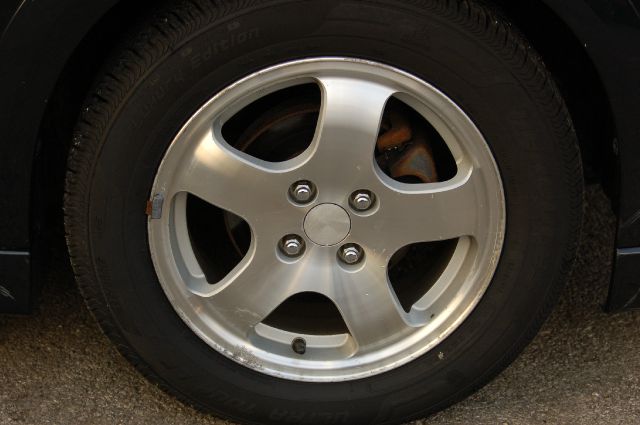 2004 Suzuki Aerio Base