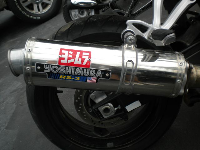 2007 Suzuki Bandit 2002 Toyota XLE