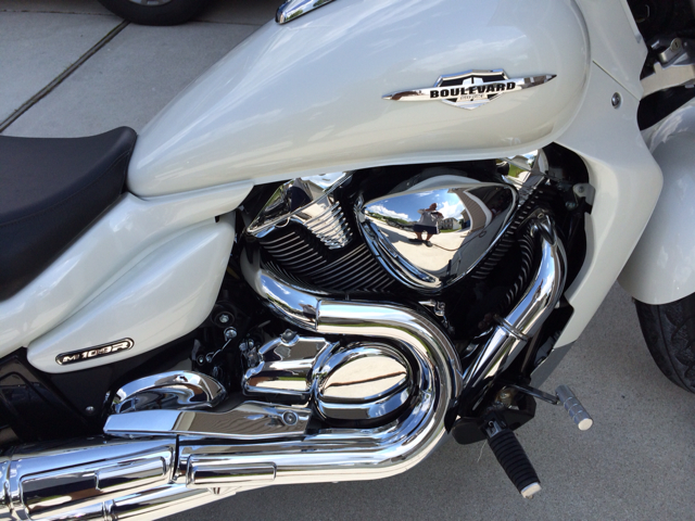 2007 Suzuki Boulevard 4dr 2.9L Twin Turbo AWD SUV