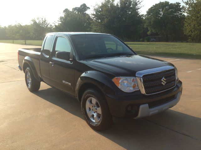 2009 Suzuki Equator 3rd Row W/ Video System 1_owner Carfax